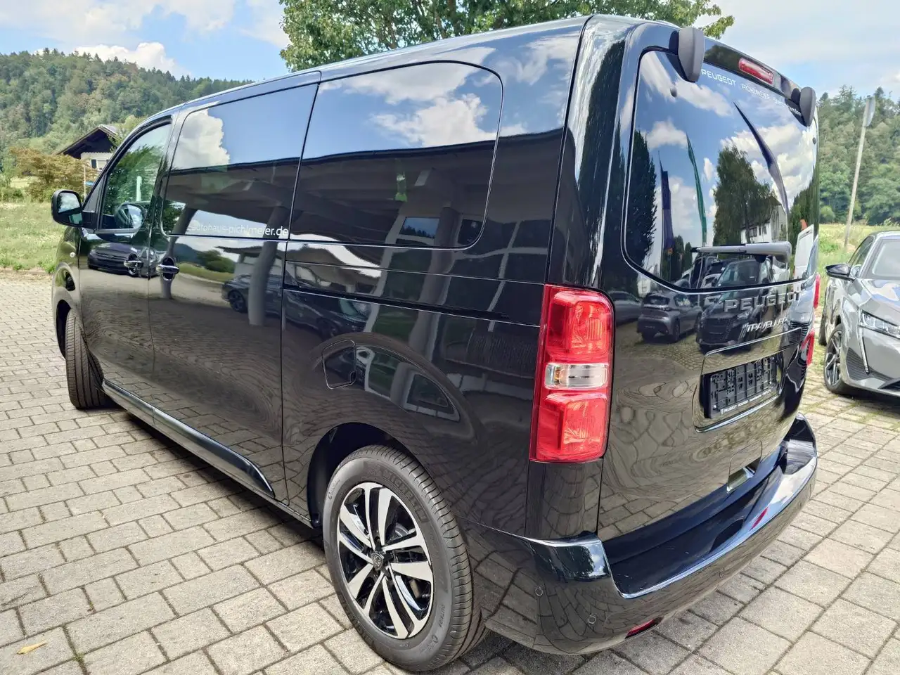 Peugeot Traveller 2026