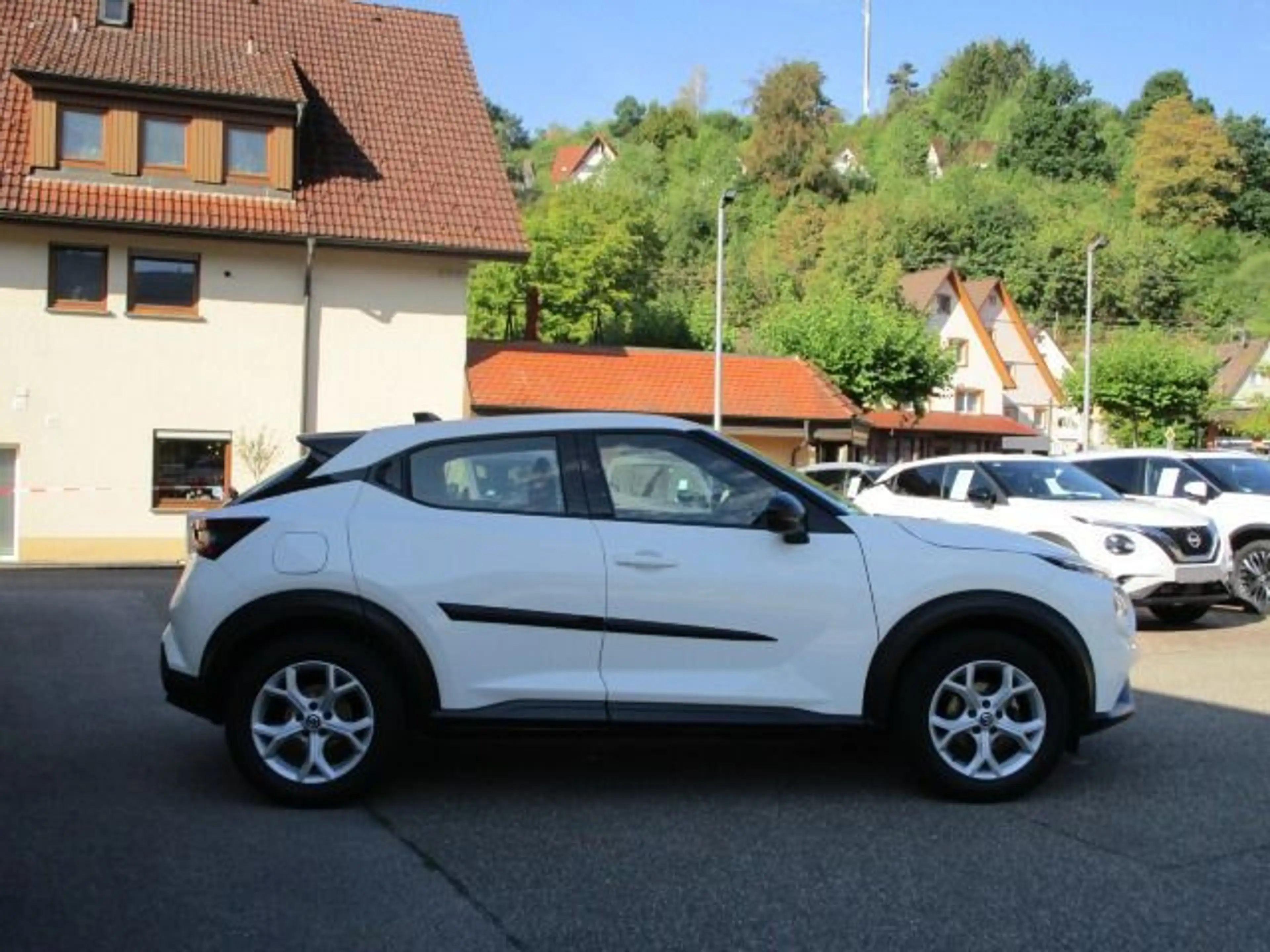 Nissan Juke 1.0 DIG-T 6MT 117PS Acenta AHK — photo 4
