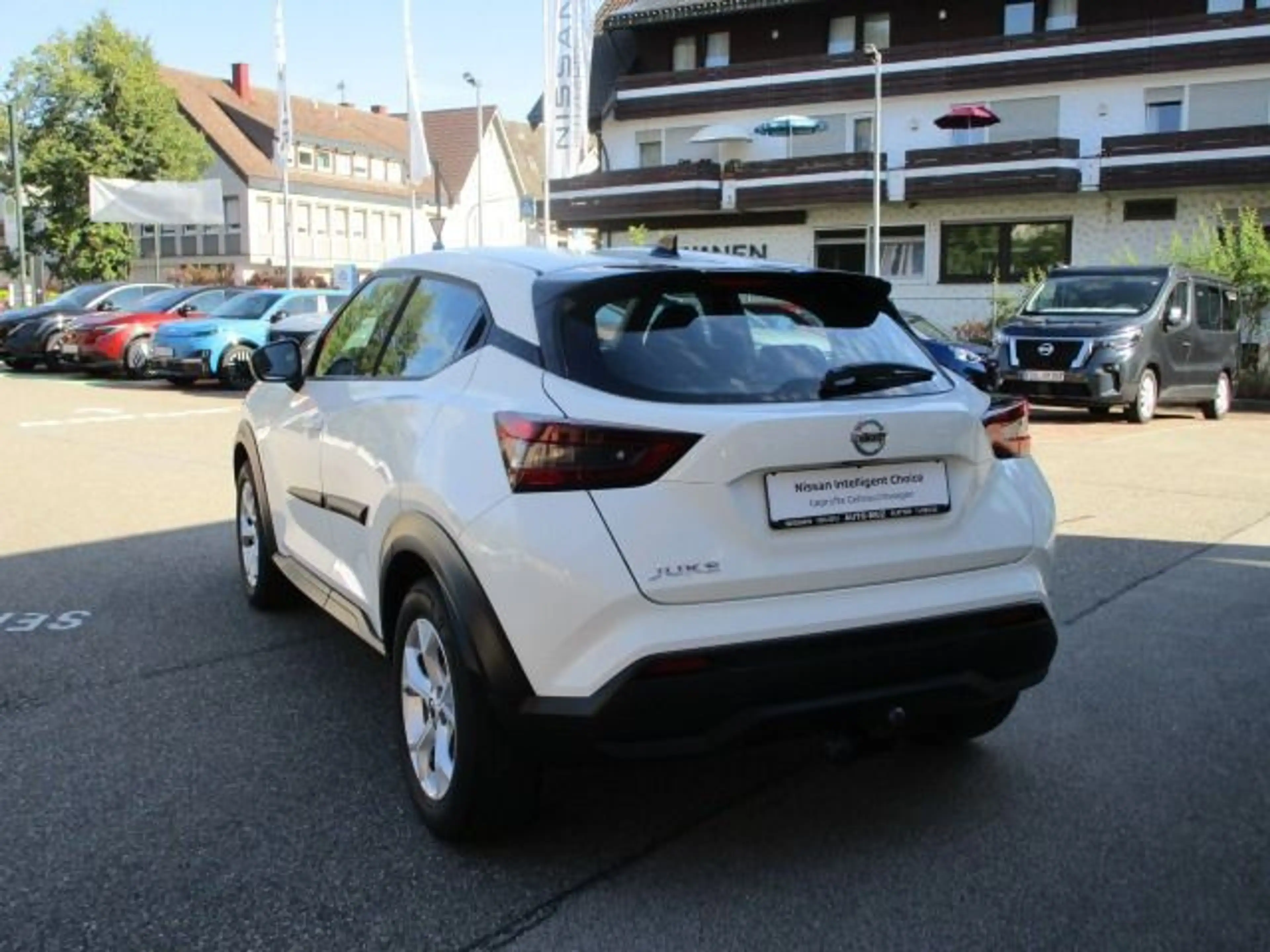 Nissan Juke 1.0 DIG-T 6MT 117PS Acenta AHK — photo 6