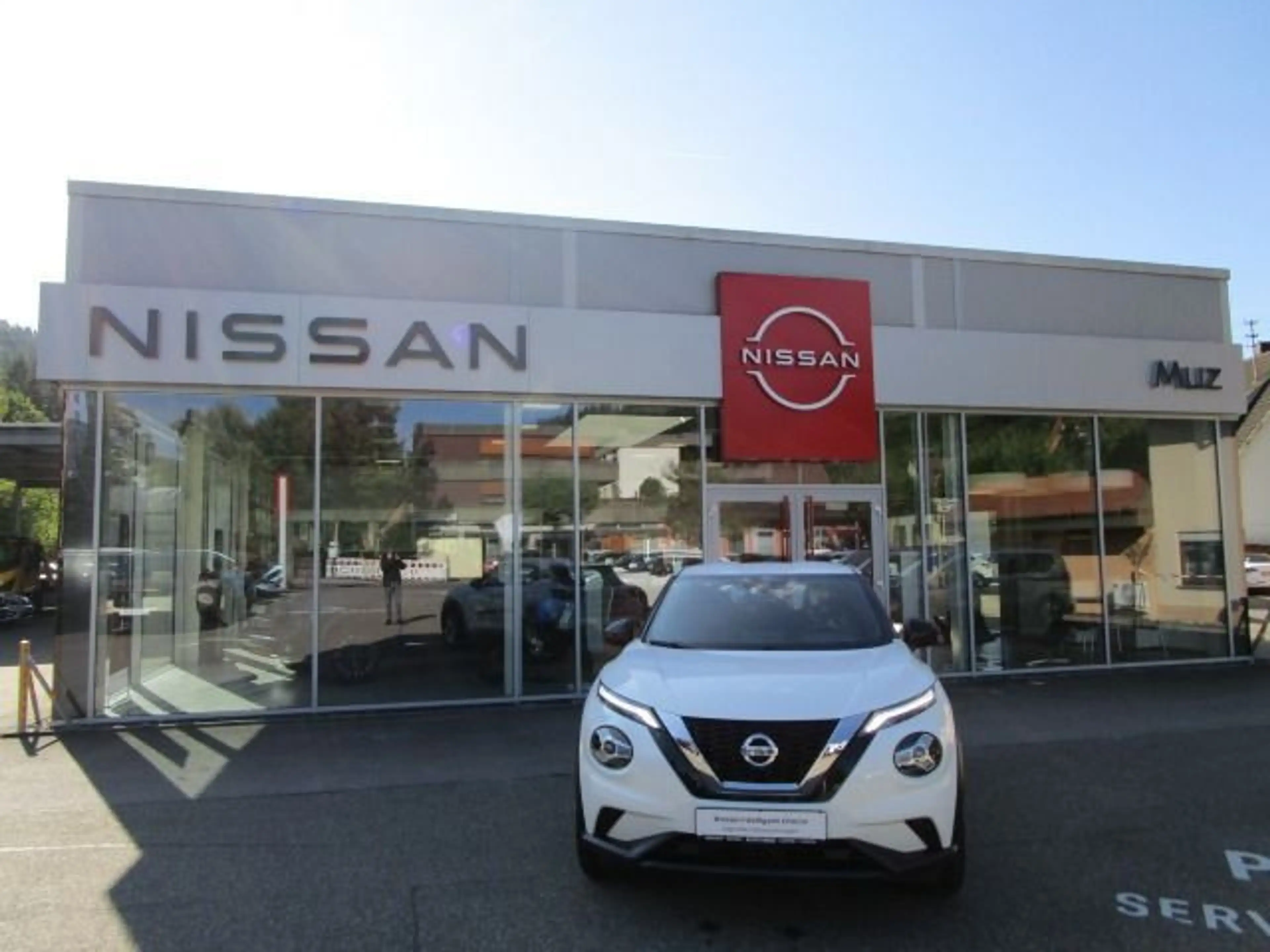 Nissan Juke 1.0 DIG-T 6MT 117PS Acenta AHK — photo 2