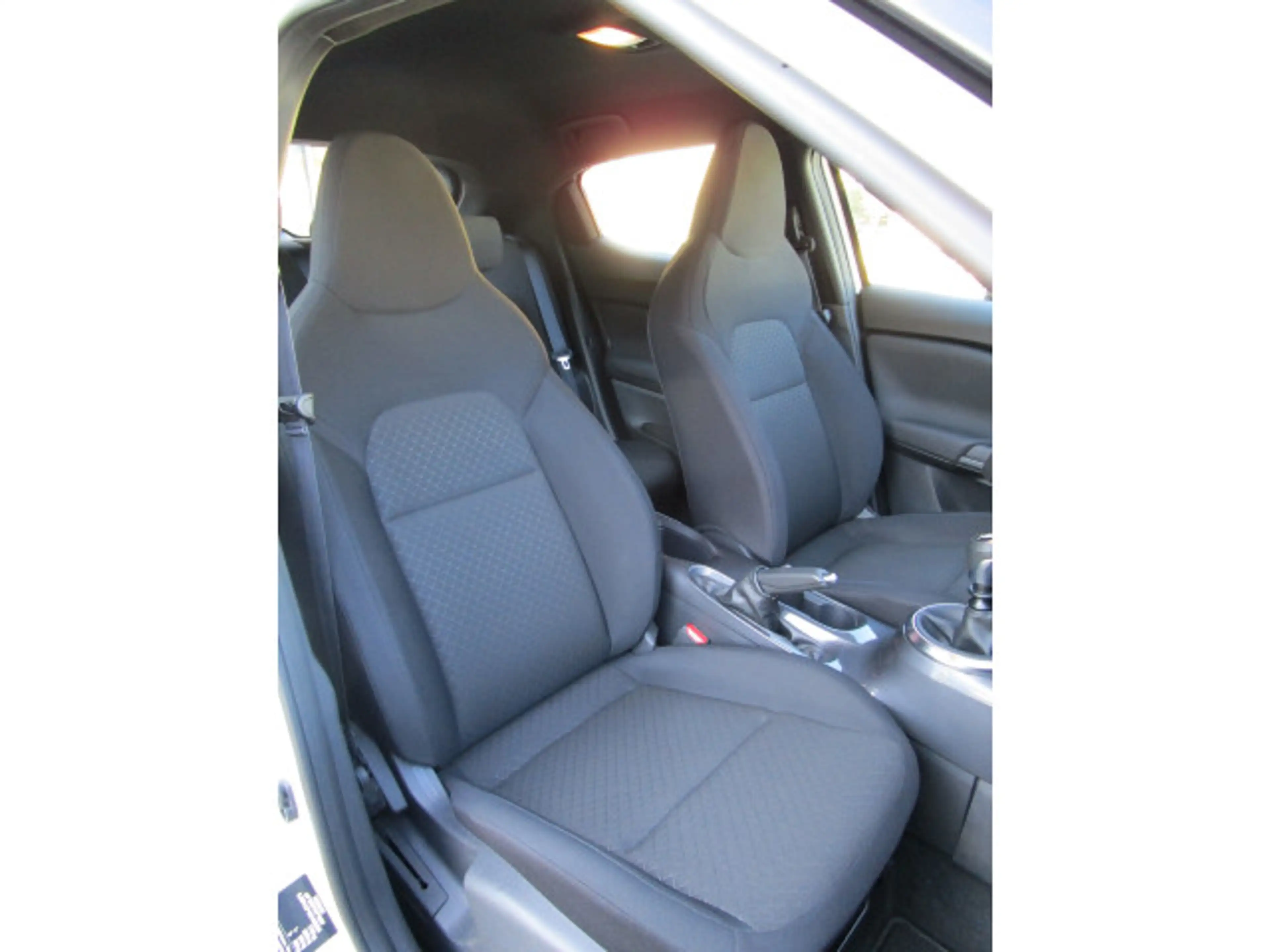 Nissan Juke 1.0 DIG-T 6MT 117PS Acenta AHK — photo 13