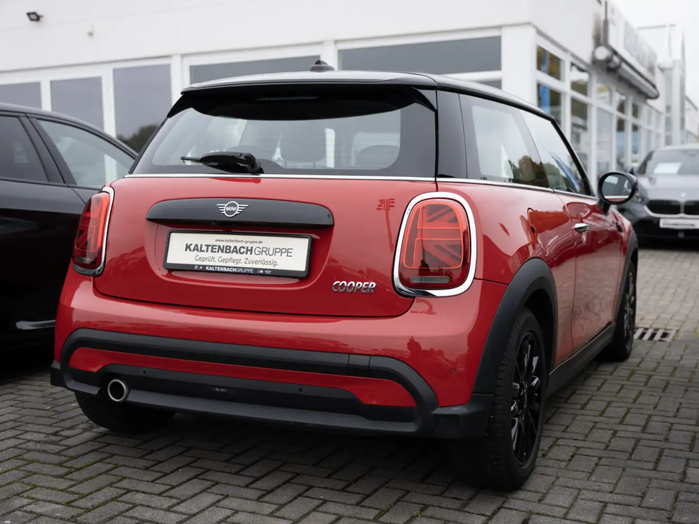MINI Cooper C lassic Trim LED NAVI KAMERA KEYLESS Rot - 2