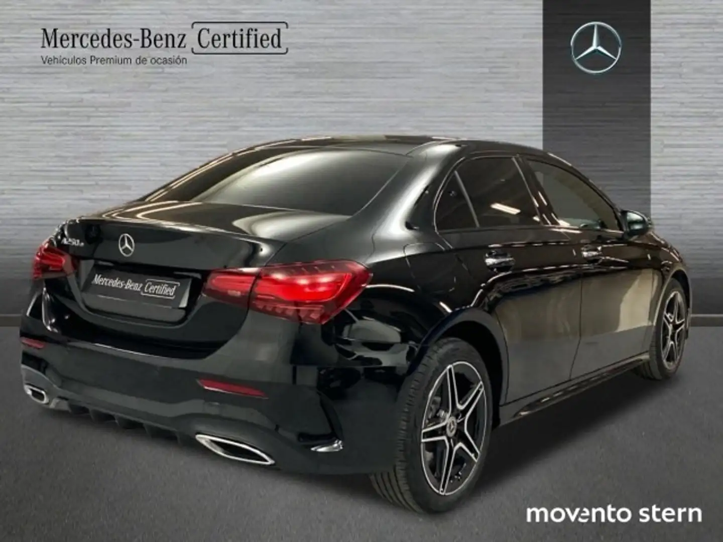 Mercedes-Benz A 250 250e Sedán 8G-DCT Negro - 2
