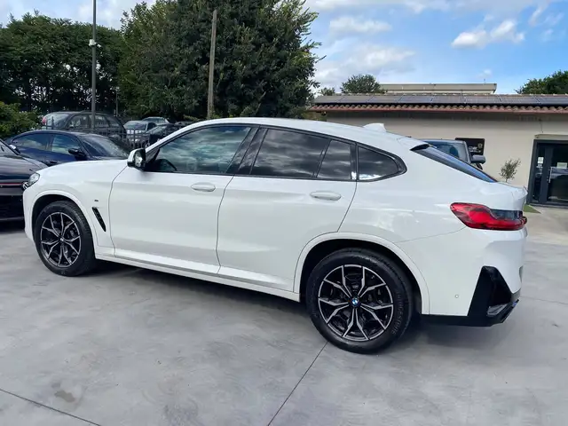 BMW X4 view 7