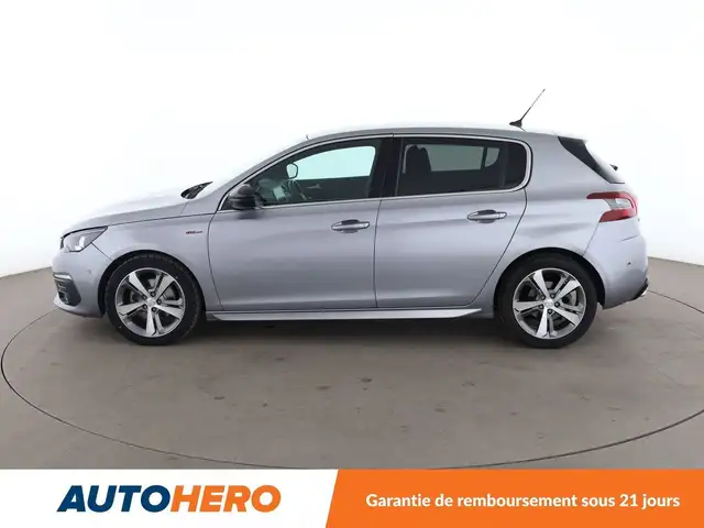 Peugeot 308 view 3