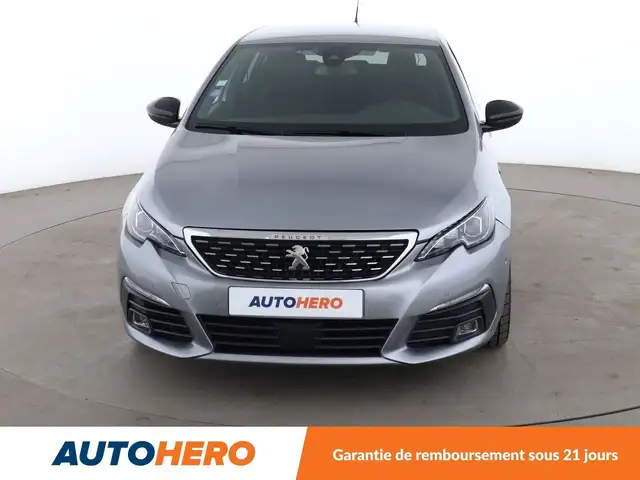 Peugeot 308 view 9