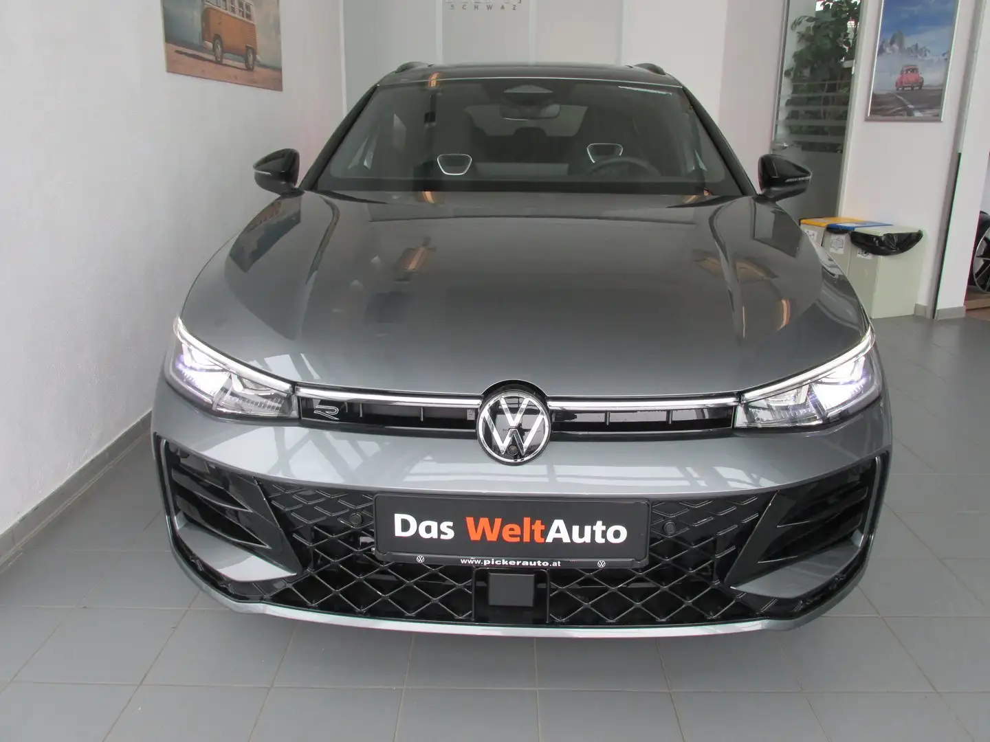 Volkswagen Passat Variant Sport eHybrid 150kW Grau - 2