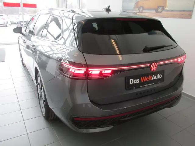 Volkswagen Passat Variant Sport eHybrid 150kW Ansicht 3