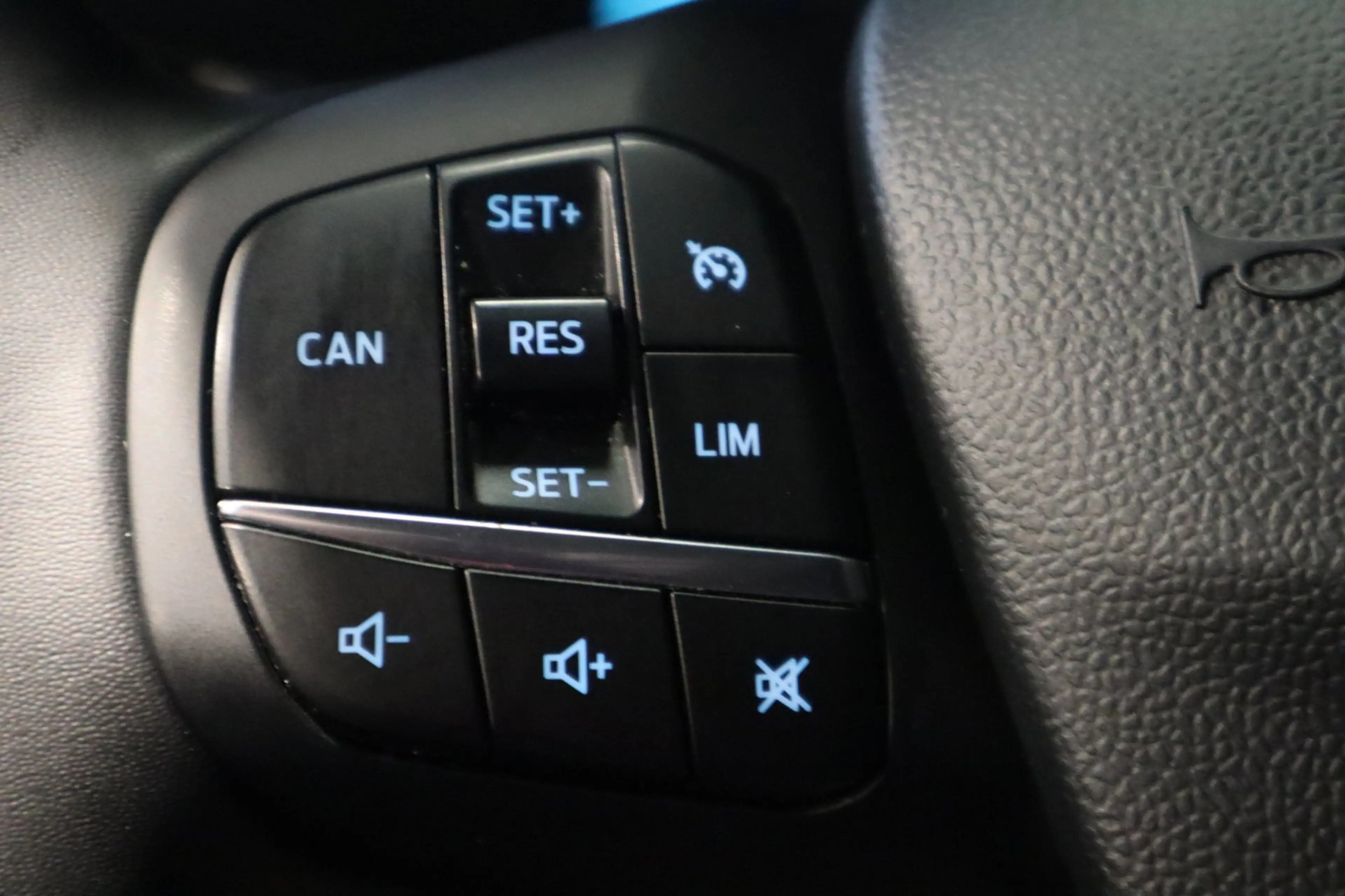 Ford Puma 1.0 EcoBoost Hybrid Titanium | CARPLAY | PDC | LED — photo 14