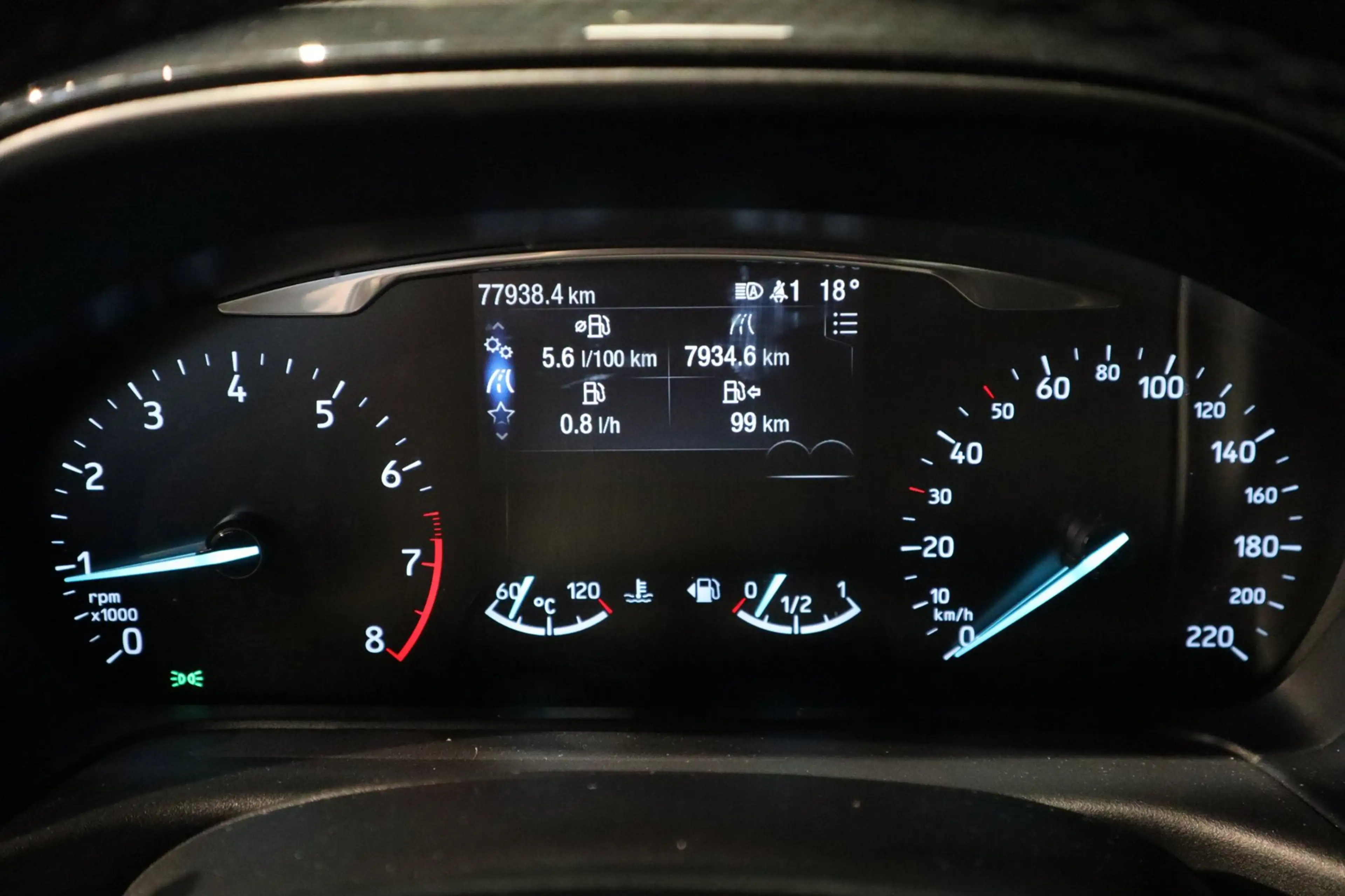 Ford Puma 1.0 EcoBoost Hybrid Titanium | CARPLAY | PDC | LED — photo 11