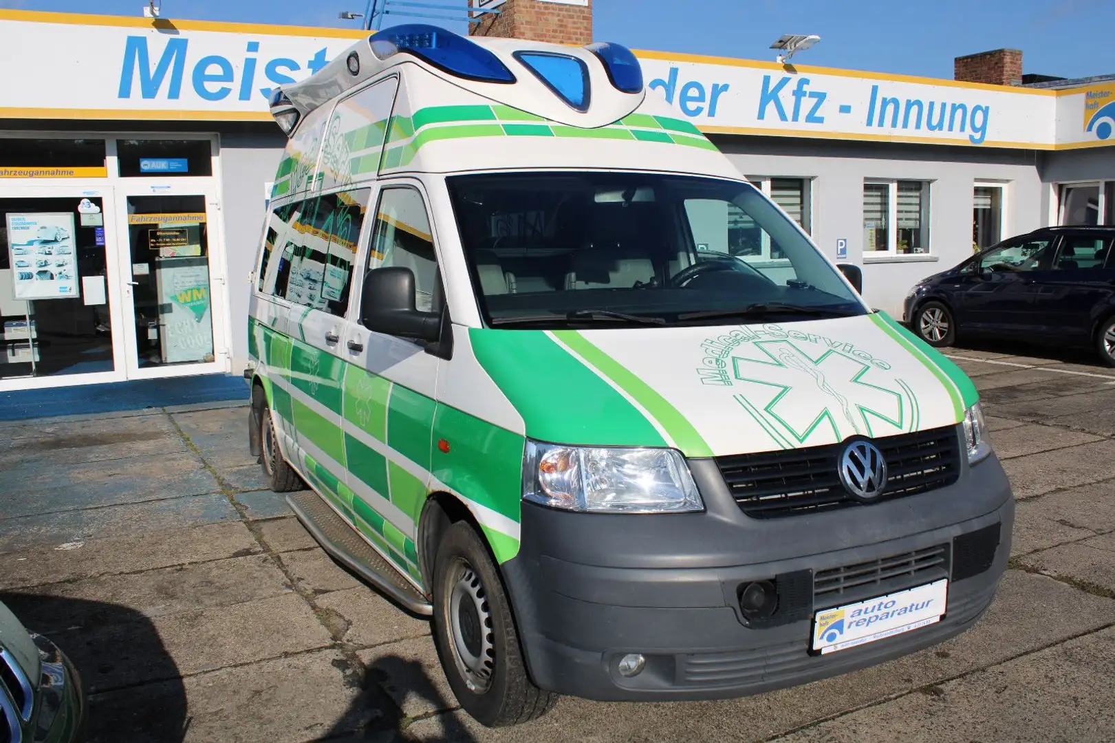 Volkswagen T5 Transporter Kasten-Kombi Kombi-Hochdach RTW Violett - 2