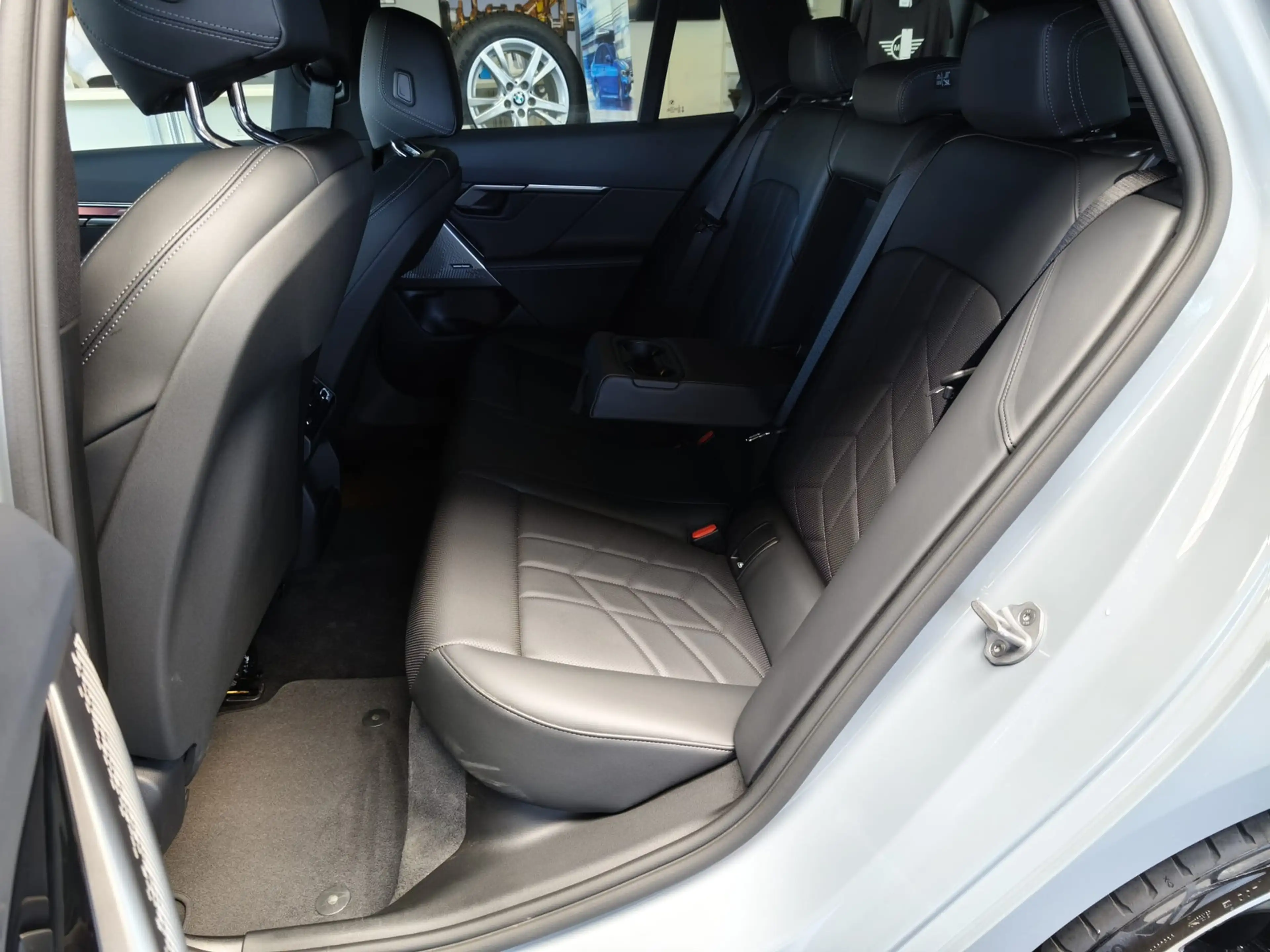 BMW 520 d xDr M Sport Tour. 360°/HUD/Travel/20"/AHK — photo 15