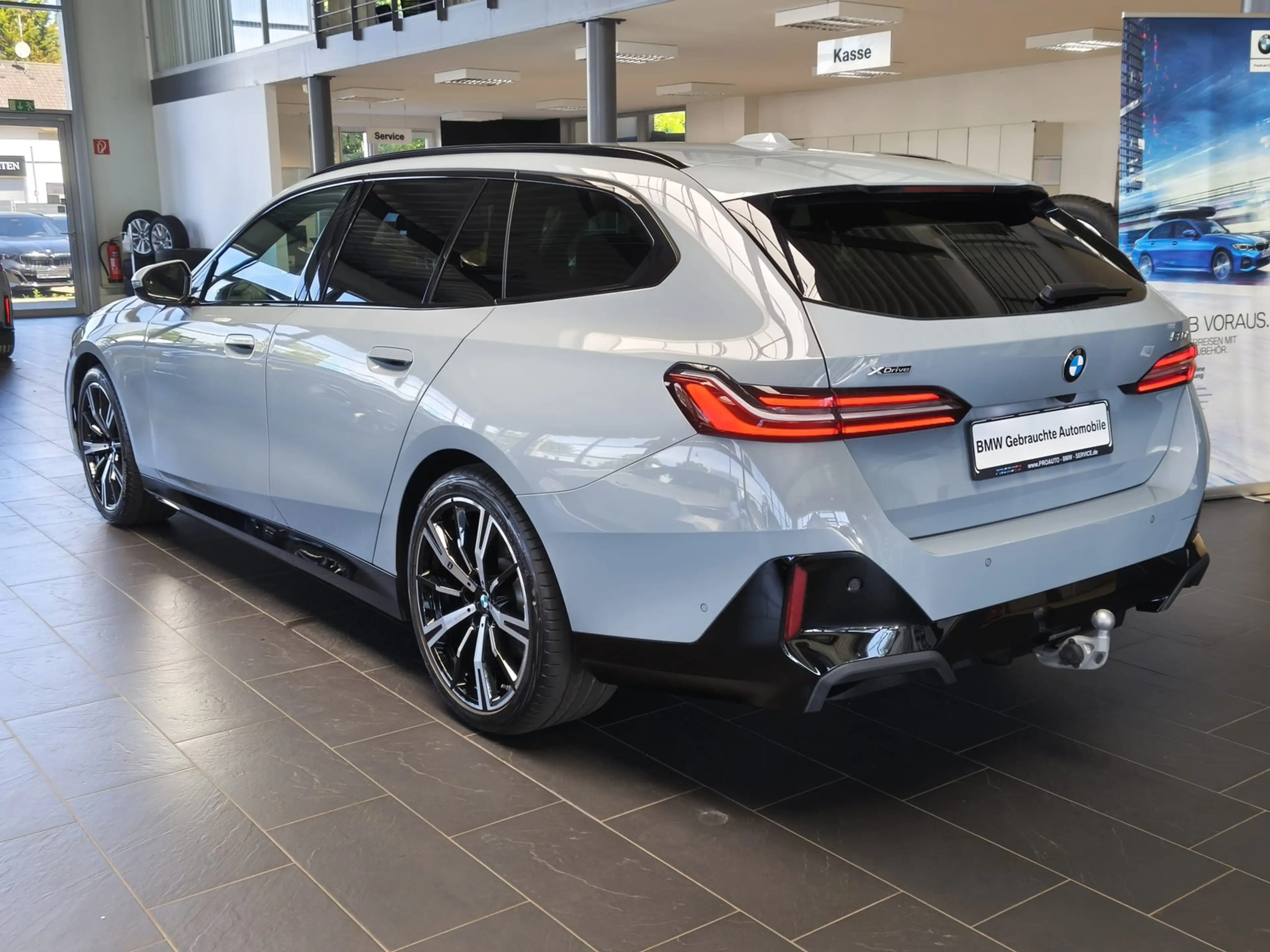 BMW 520 d xDr M Sport Tour. 360°/HUD/Travel/20"/AHK — photo 4