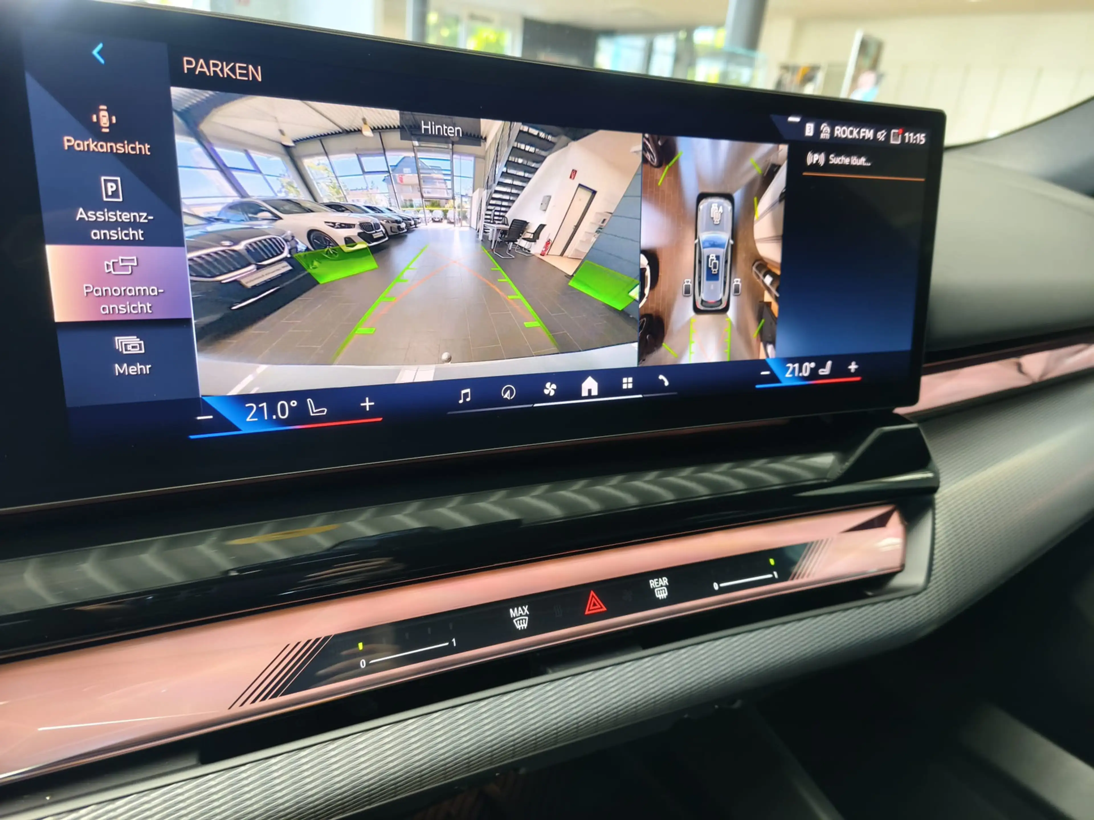 BMW 520 d xDr M Sport Tour. 360°/HUD/Travel/20"/AHK — photo 14