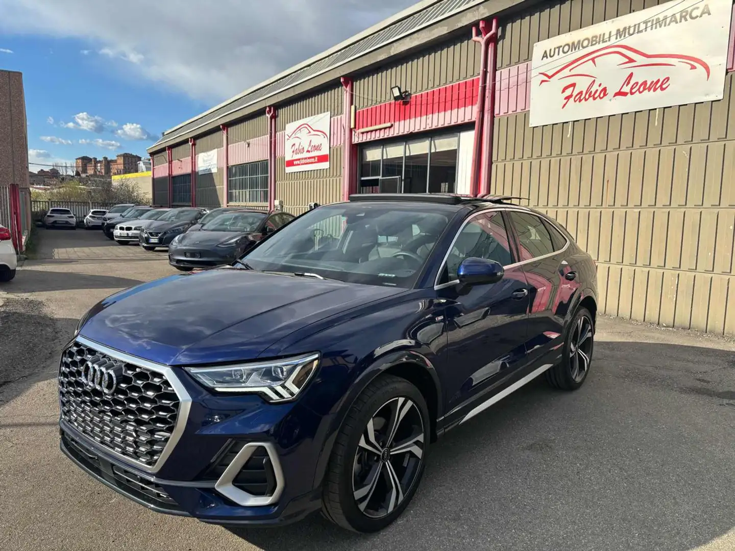 Audi Q3 SPB 35 TDI S tronic S line edition Blauw - 1