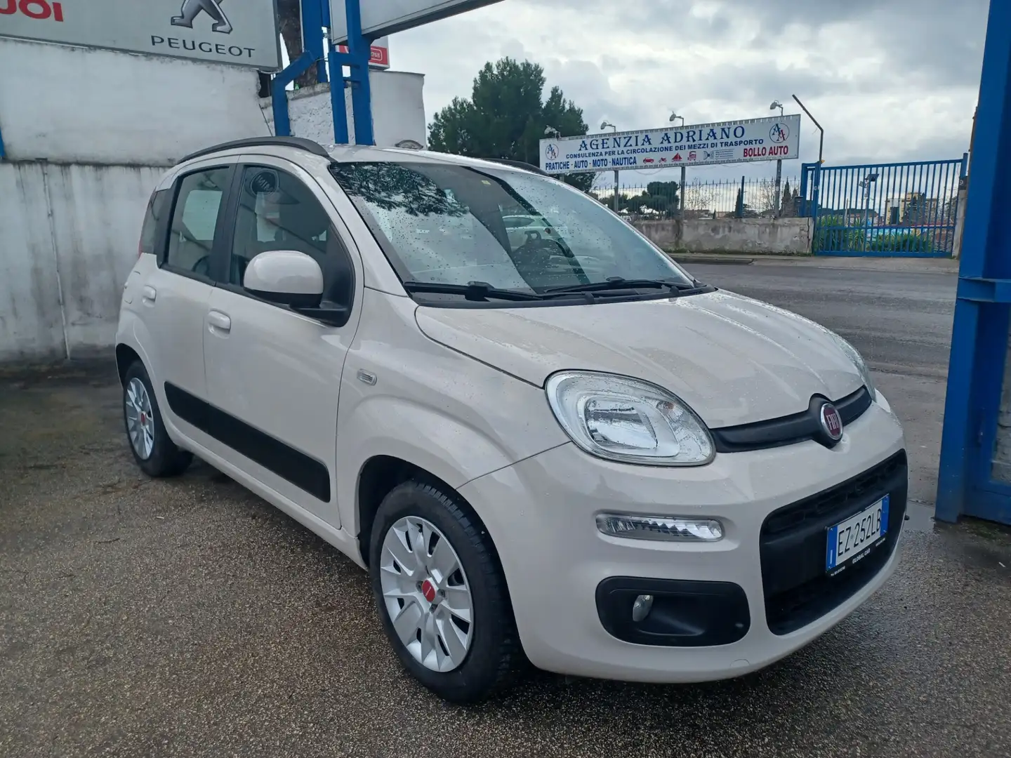 Fiat Panda Panda 1.2 Lounge Beige - 2