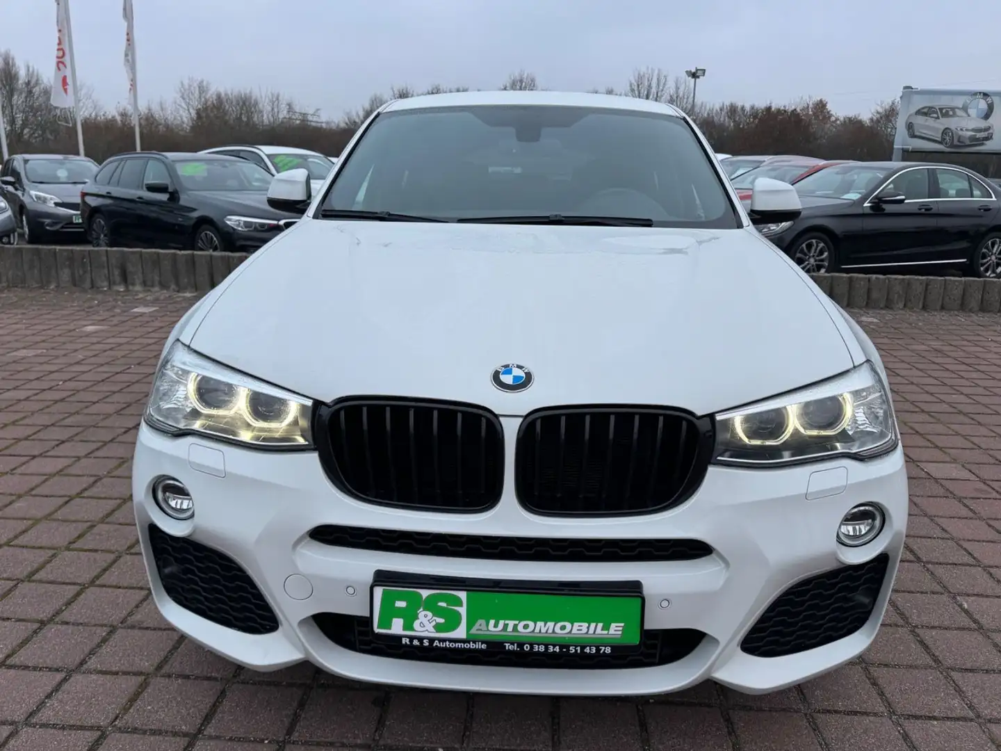 BMW X4 xDrive 30 d M Sport-Paket Weiß - 2