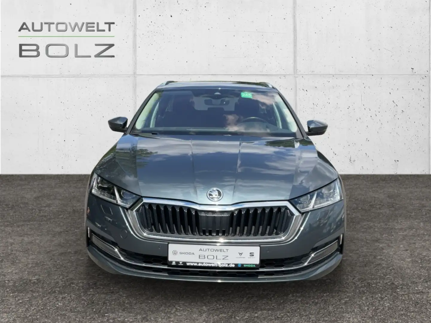 Skoda Octavia Combi Style 2.0 TDI HUD AHK Navi DigiCockpit Memor Grau - 2