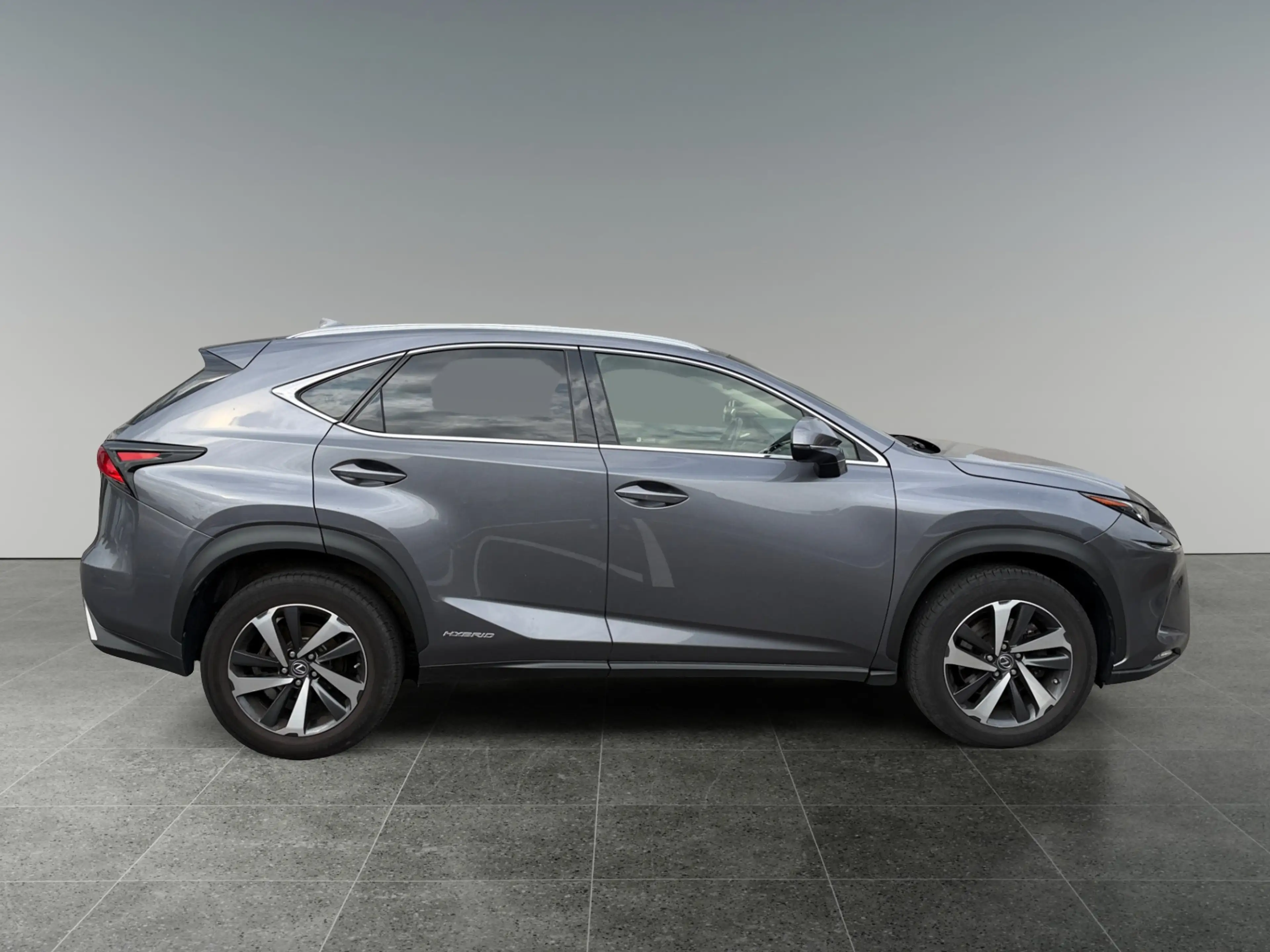 Lexus NX 300h LEXUS 2,5 NX300H AWD EXE '18 — photo 6