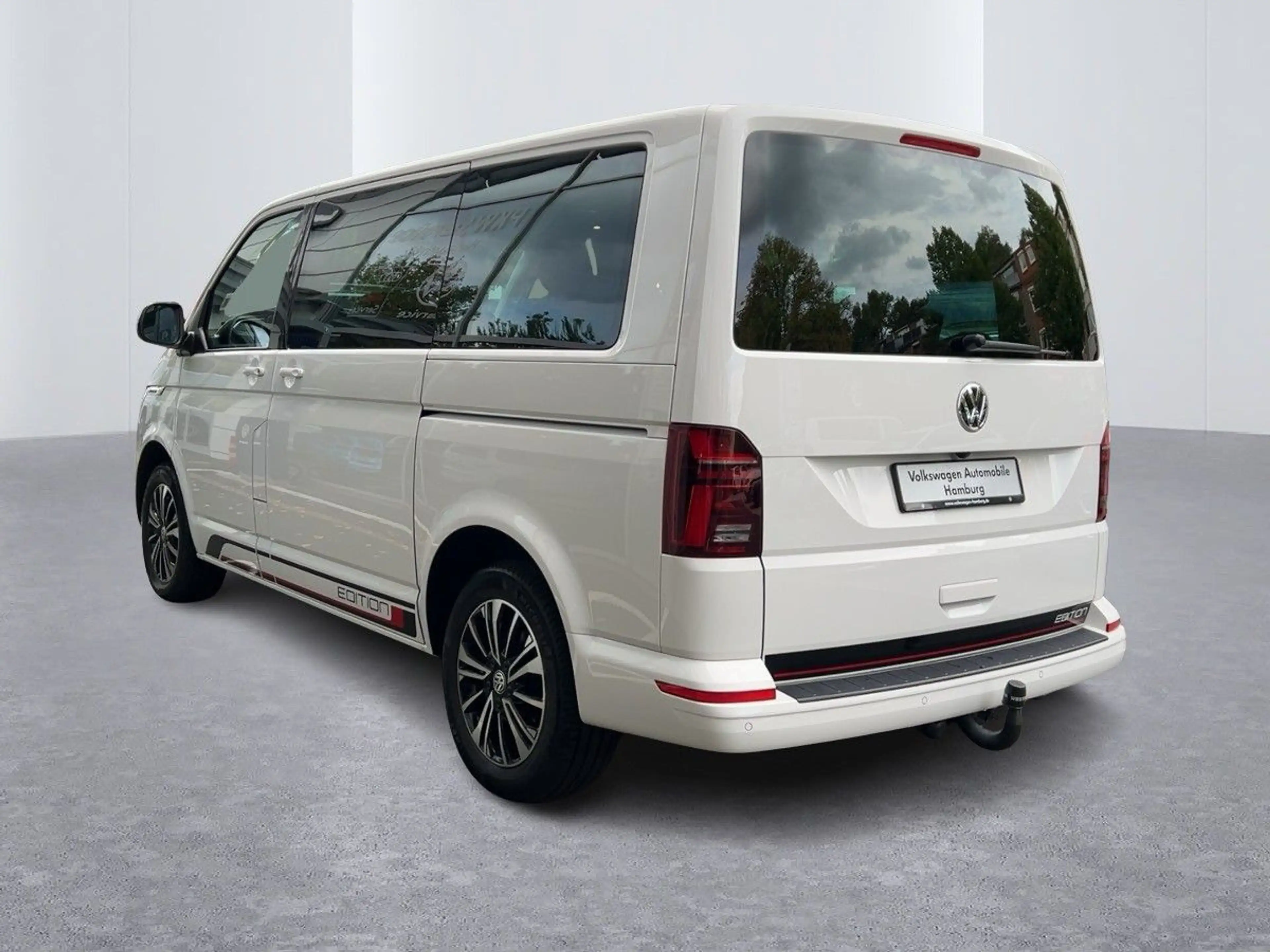Volkswagen T6.1 Multivan Edition2.0 TDI DSG 4M KR Kamera — photo 2