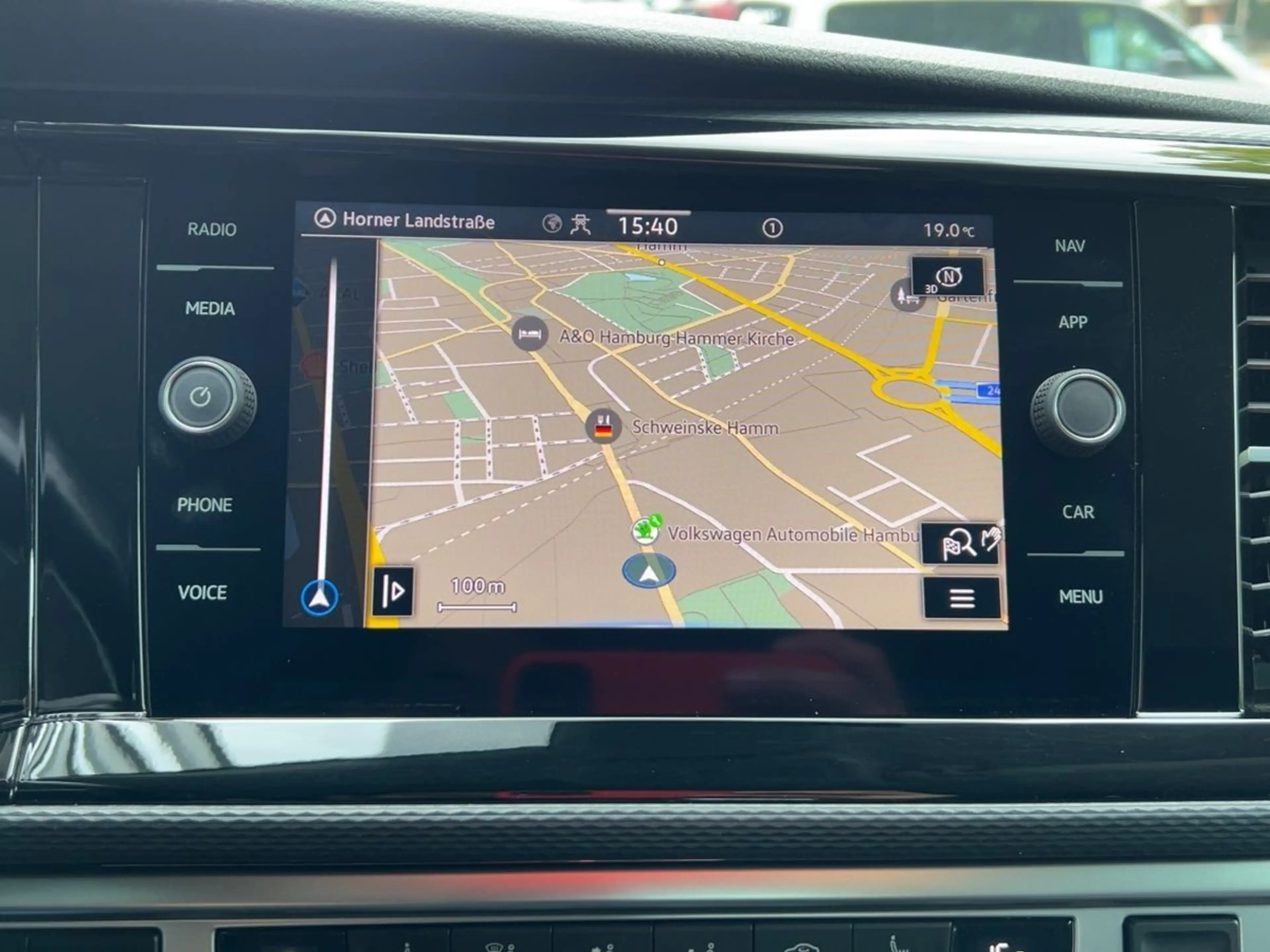 Volkswagen T6.1 Multivan Edition2.0 TDI DSG 4M KR Kamera — photo 14