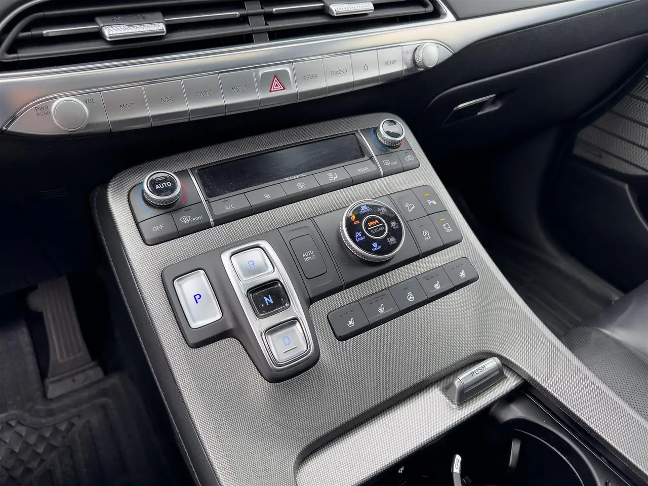 Hyundai PALISADE photo Hyundai PALISADE