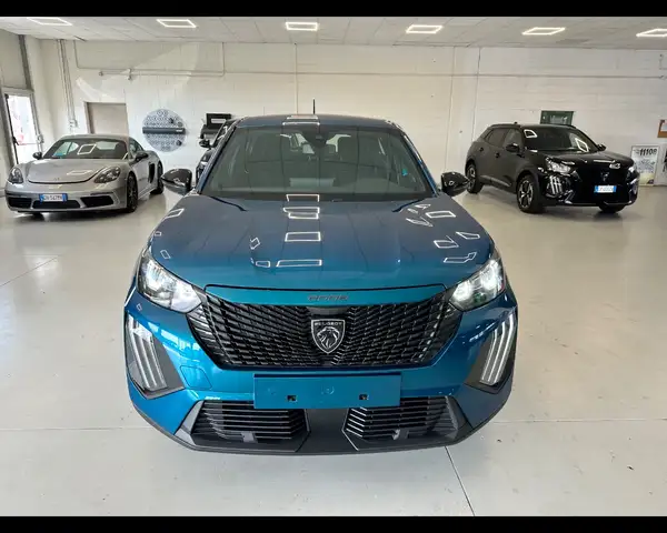Peugeot 2008 view 2