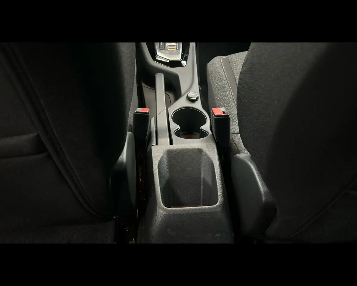 Peugeot 2008 1.2 Hybrid Style, миниатюра 15