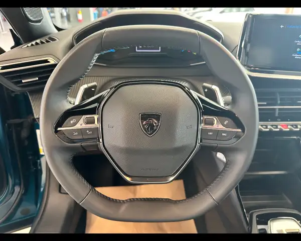 Peugeot 2008 view 14