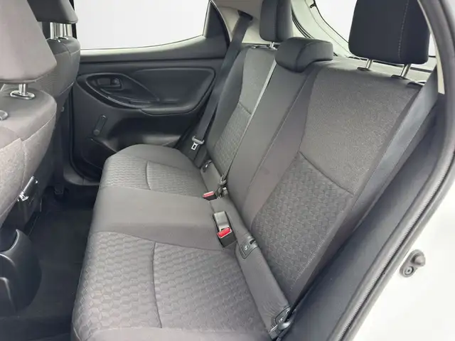 Toyota Yaris view 12