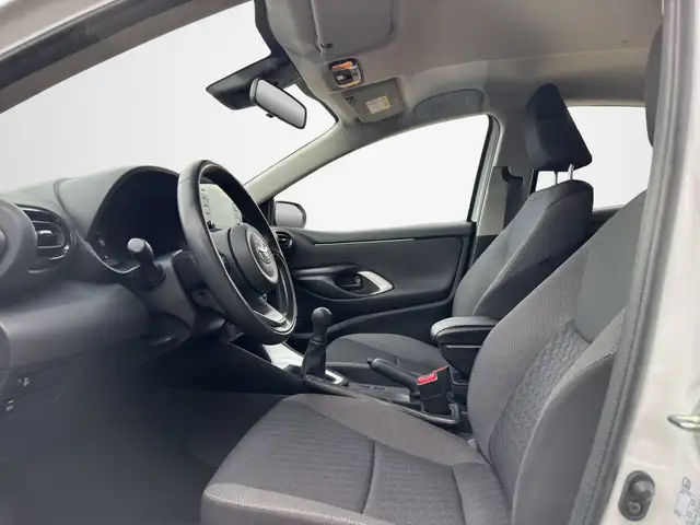 Toyota Yaris view 9