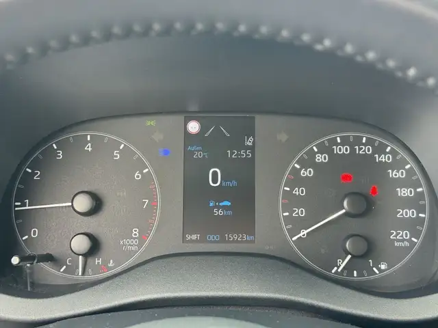 Toyota Yaris view 11