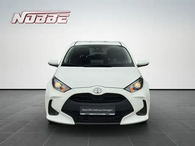 Toyota Yaris view 8