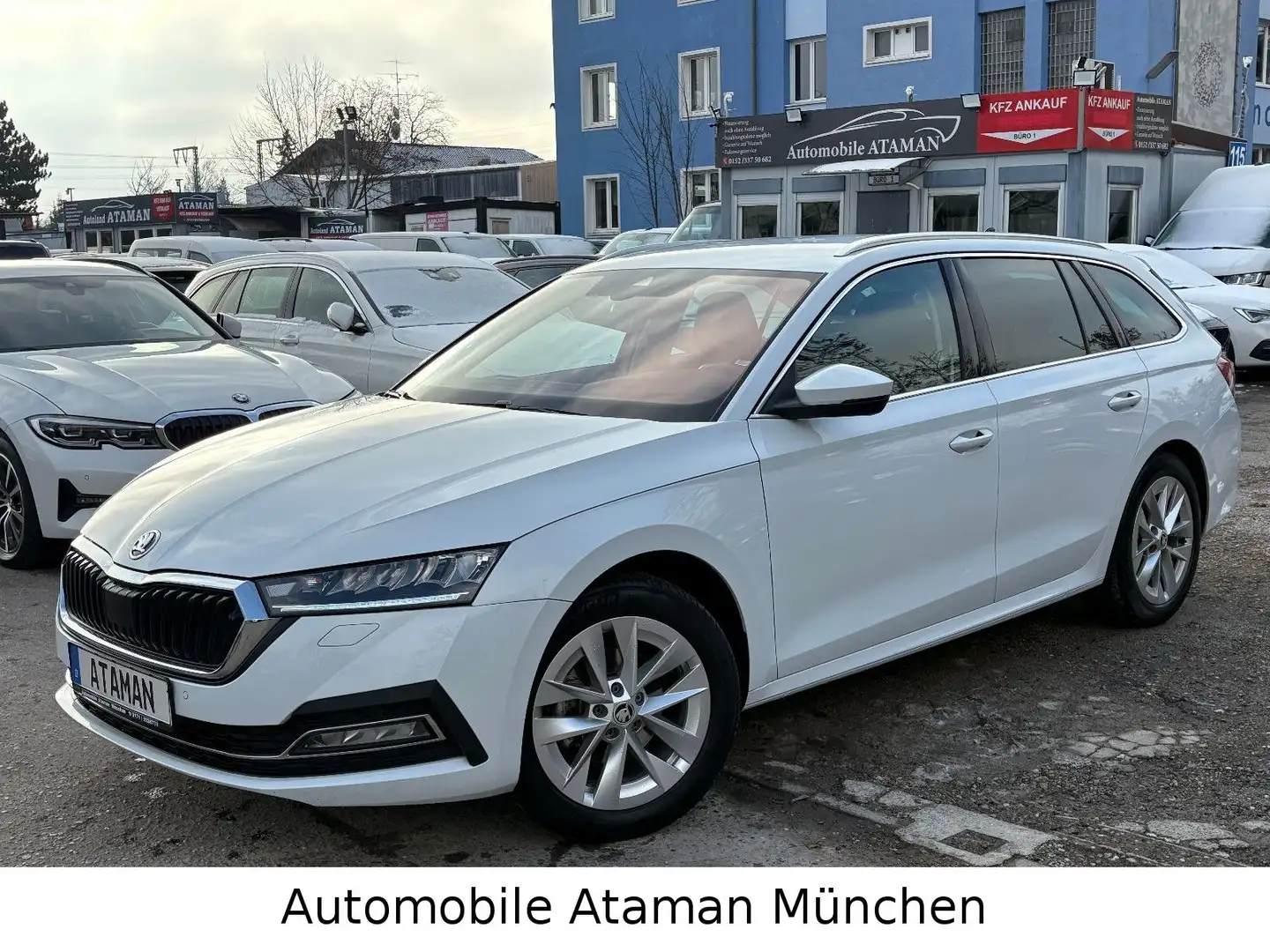 Skoda Octavia 2.0 TDI Combi Style DSG / HuD / LED Weiß - 2