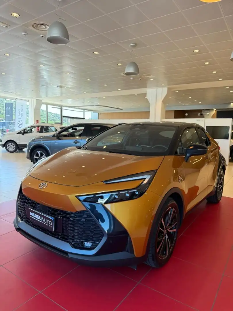Toyota C-HR 2.0 PHEV Lounge Premiere Grigio - 1