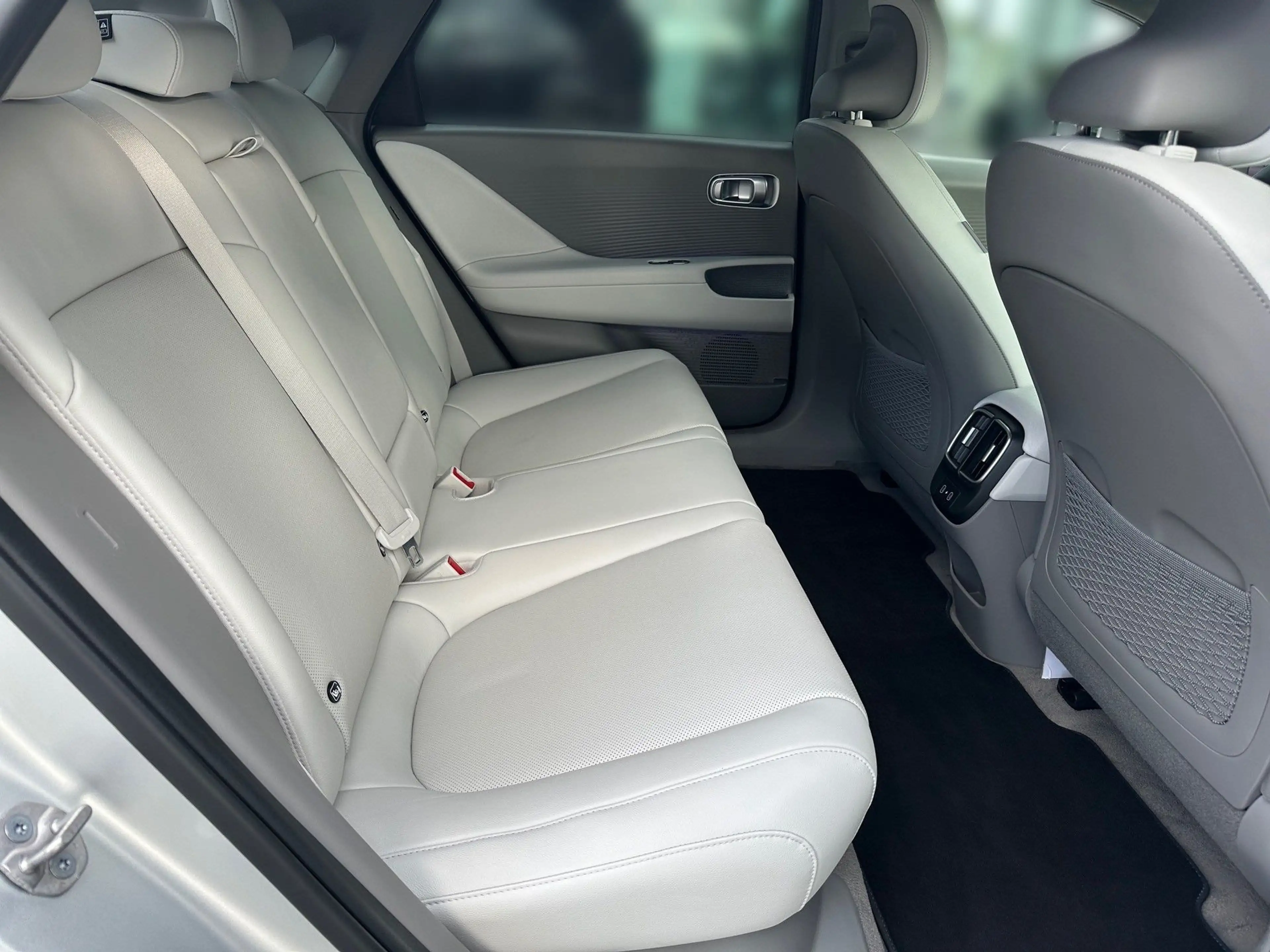 Hyundai IONIQ 6 77,4 kWh 4WD UNIQ DIG SPIEGEL Bluetooth — photo 14
