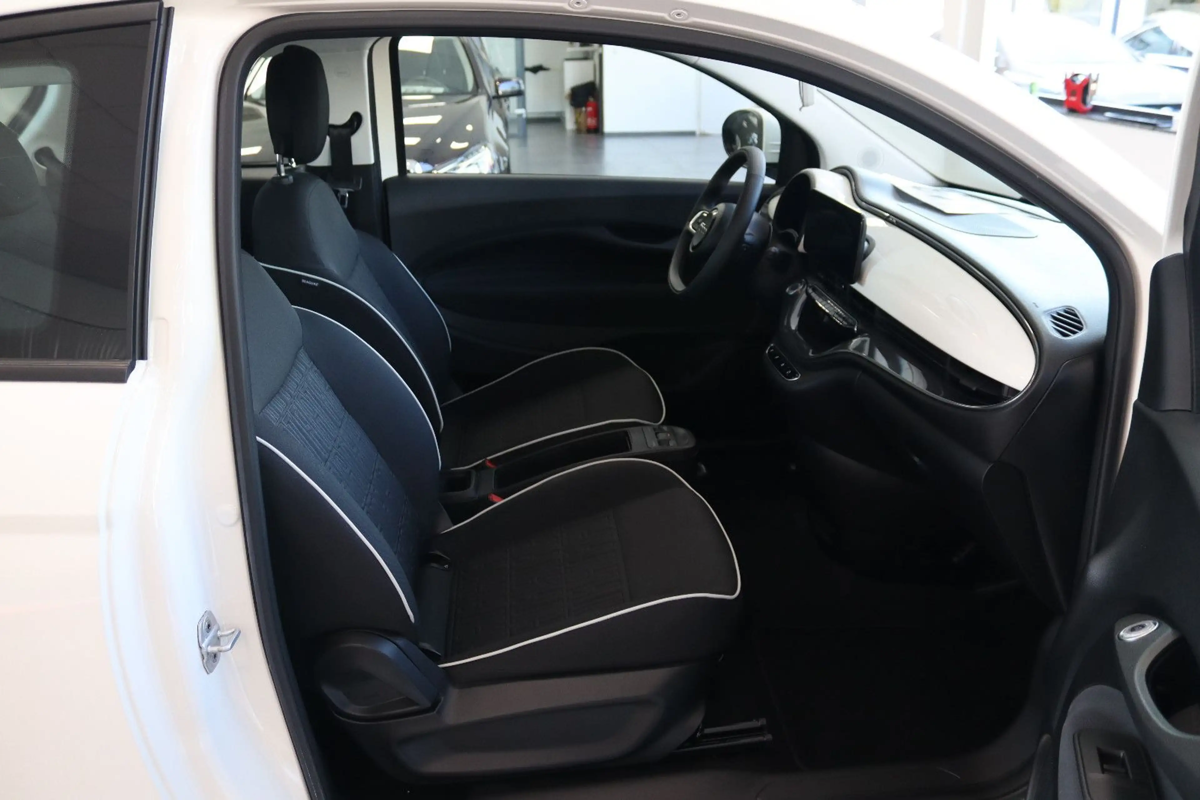 Fiat 500e Basis * 1.HAND + 15TKM — photo 12