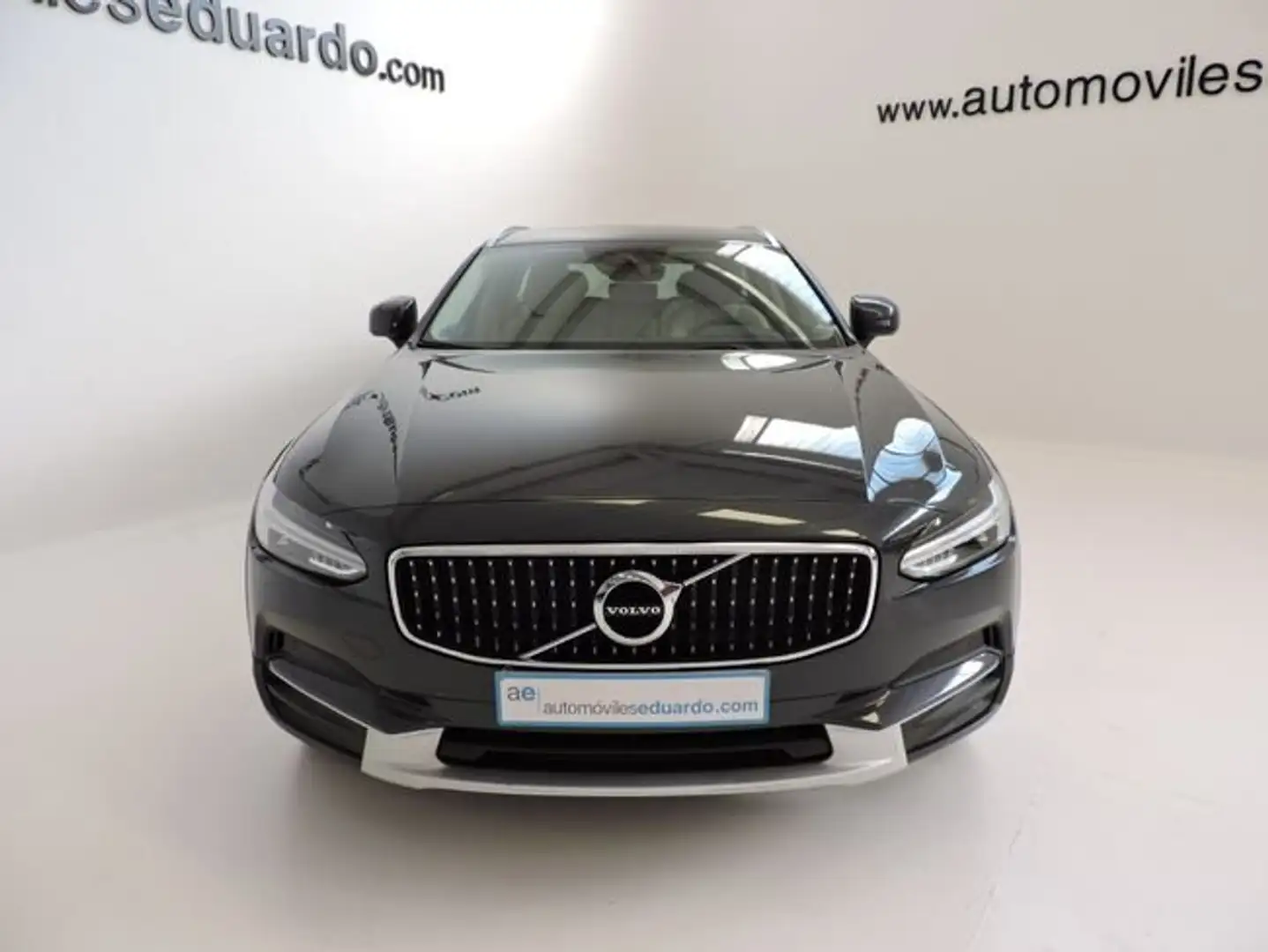 Volvo V90 Cross Country D4 AWD Pro Aut. Gris - 2