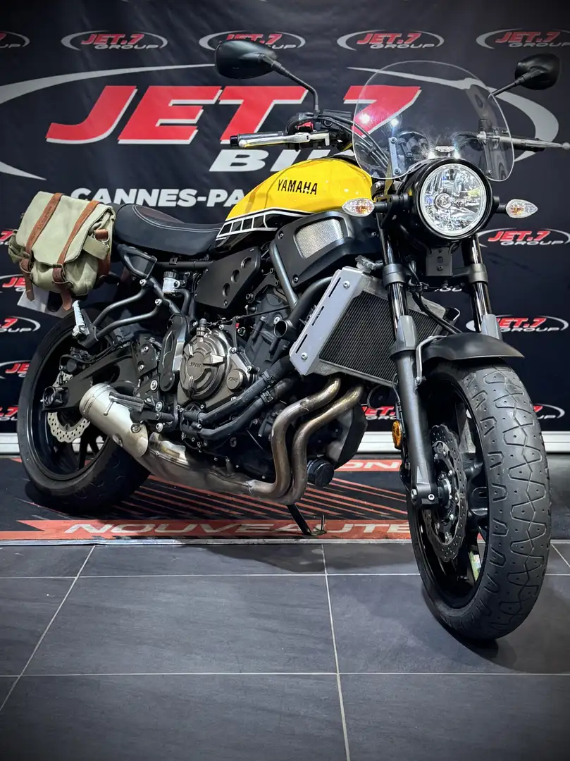 Yamaha XSR 700 Jaune - 1