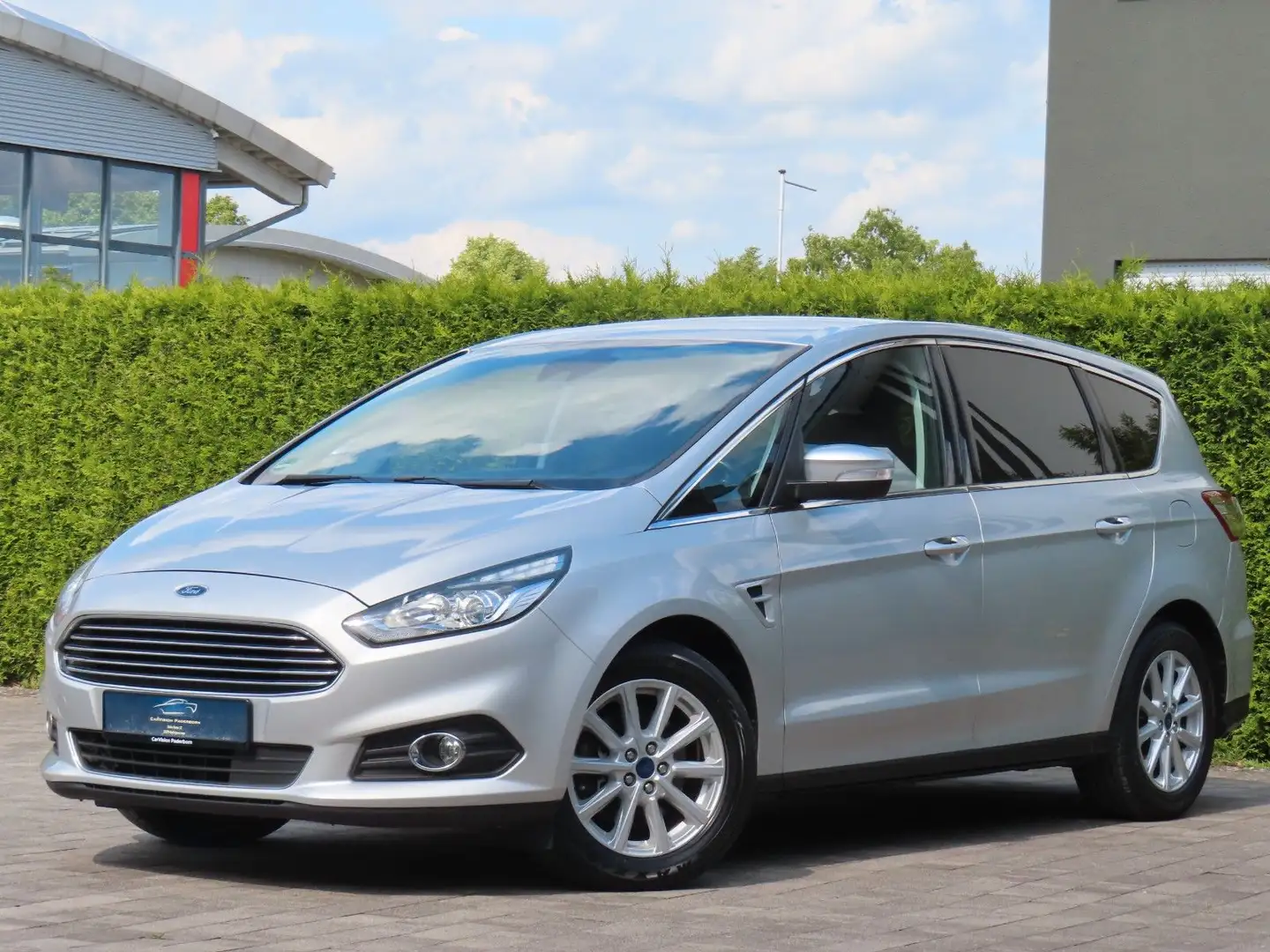 Ford S-Max Titanium *1. Hand / AHK / MwSt. ausweisb.* Argent - 1