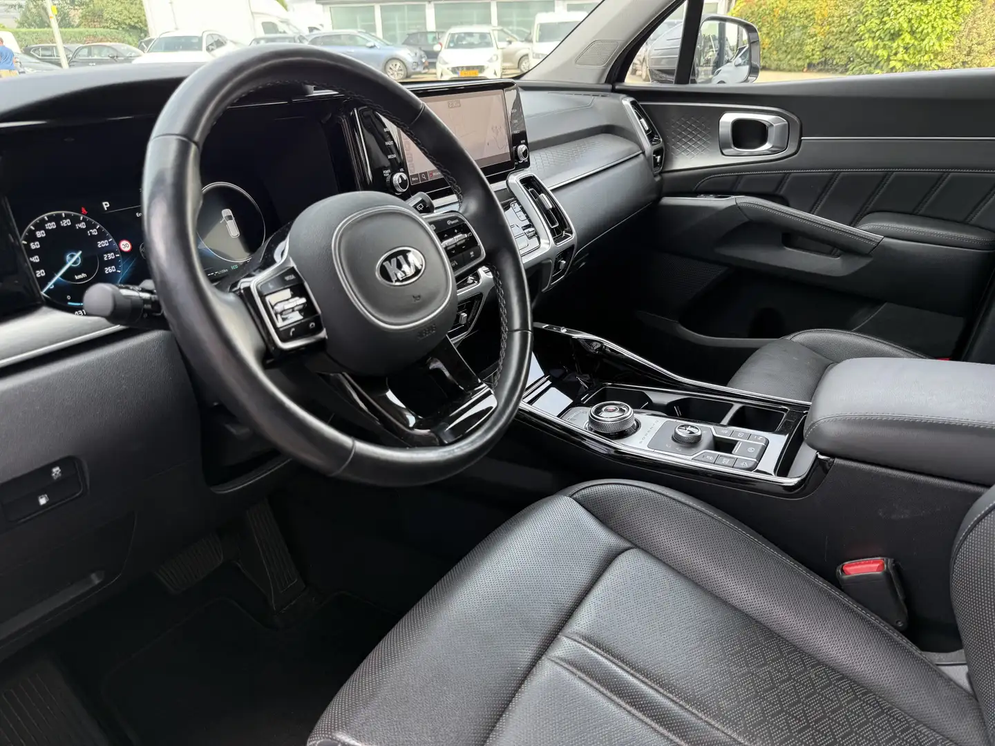 Kia Sorento 1.6 T-GDI Plug-in Hybrid 4WD DynamicPlusLine | Led Grijs - 2