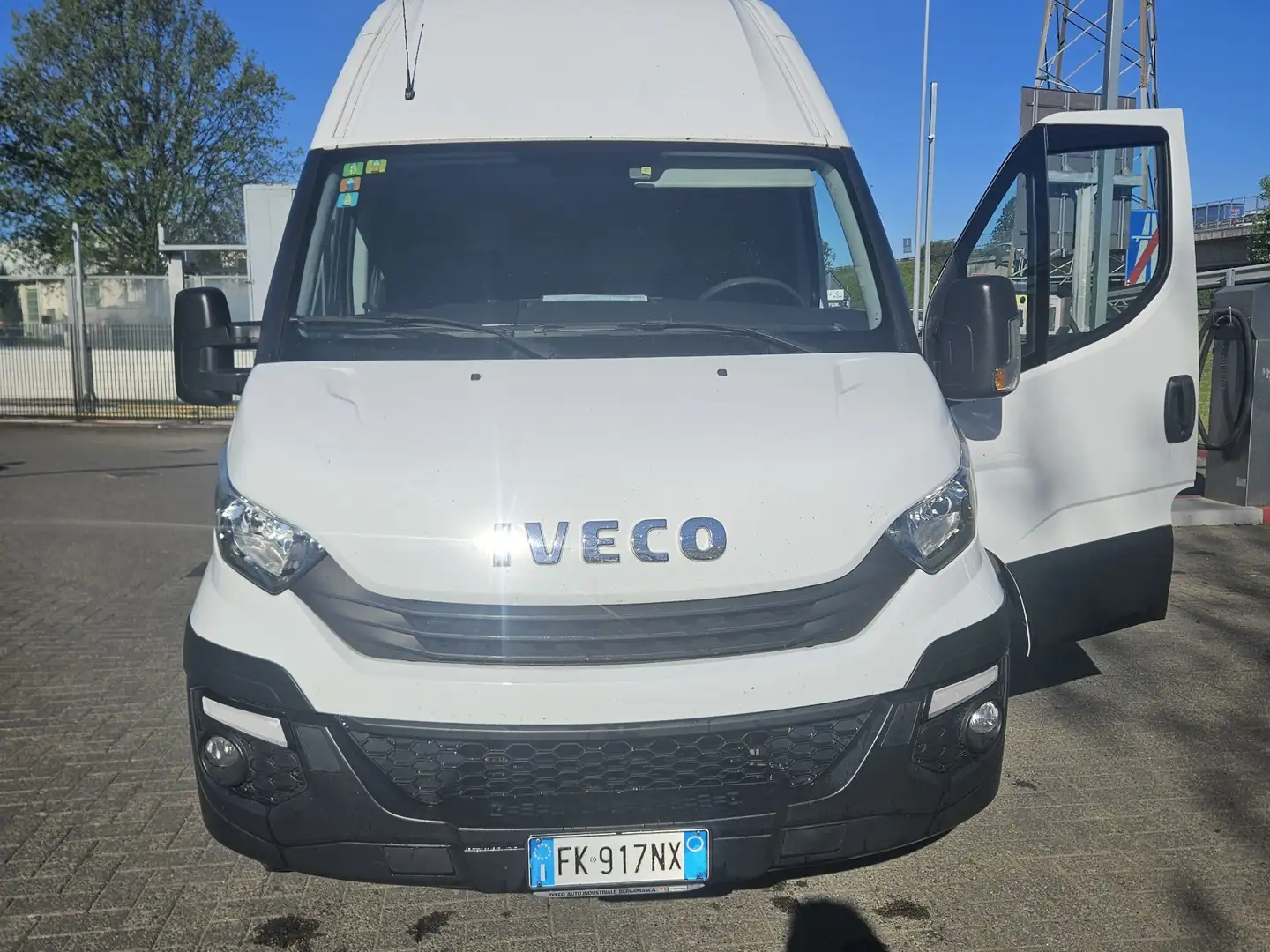 Iveco Daily iveco daily L4H3 White - 1