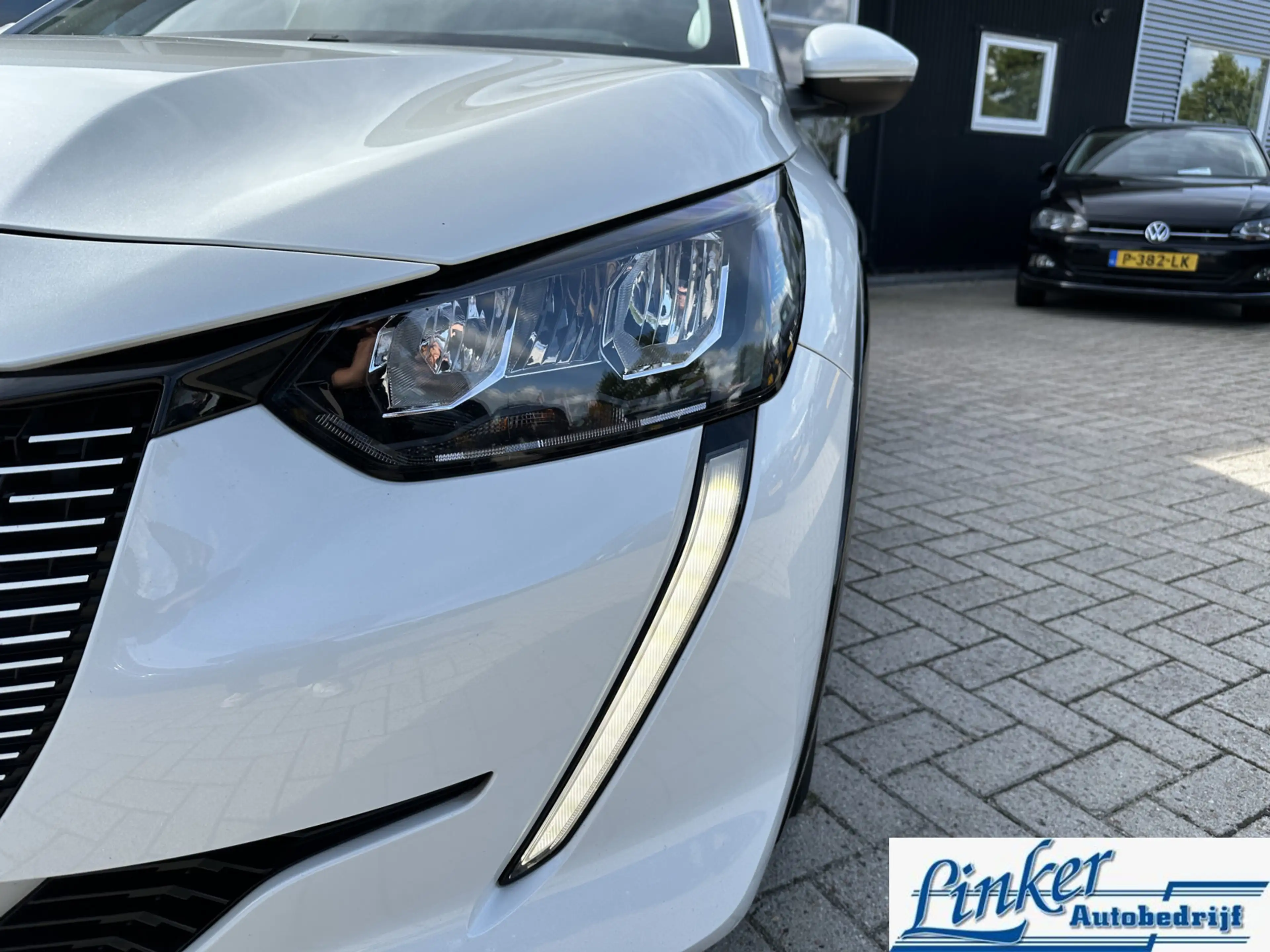 Peugeot e-208 EV Blue Lease Active 50 kWh - SoH 87% CAMERA LM VE — photo 11