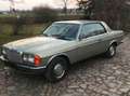 Mercedes-Benz 230 W123 Verde - thumbnail 8