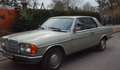 Mercedes-Benz 230 W123 Verde - thumbnail 5