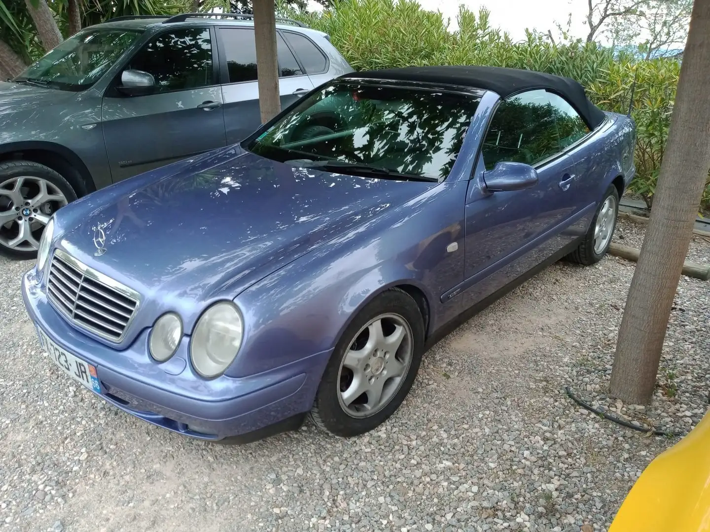 Mercedes-Benz CLK 320 Bleu - 1