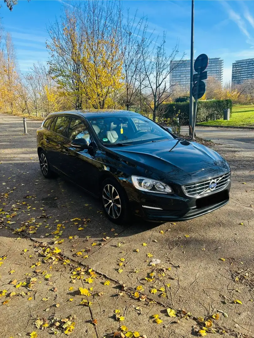 Volvo V60 2018 2.0diesel met 147000km euro 6 vele opties - 2