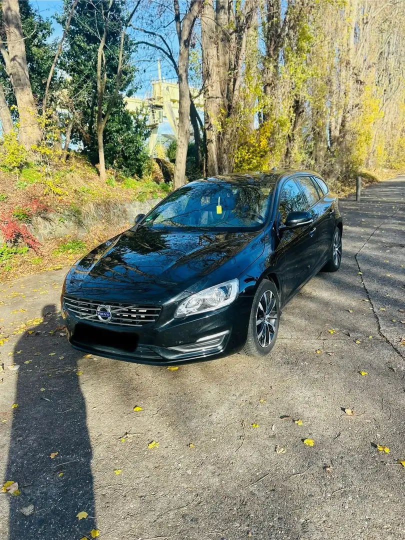 Volvo V60 2018 2.0diesel met 147000km euro 6 vele opties - 1