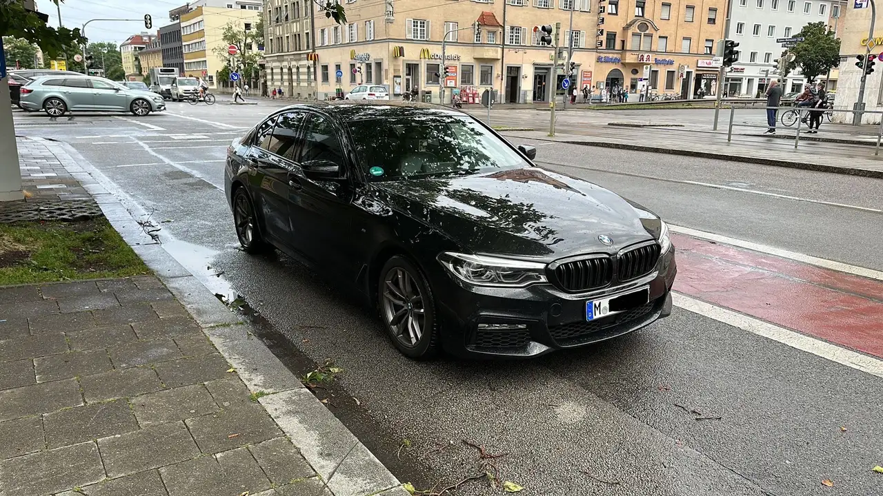 BMW 525