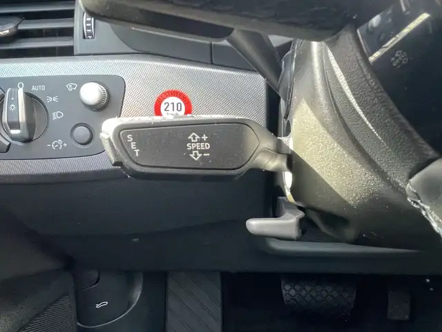 Audi A4 view 25